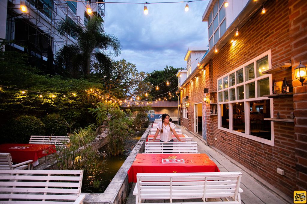 Tao Tang Tao · the exact garden-style open-air barbecue setting